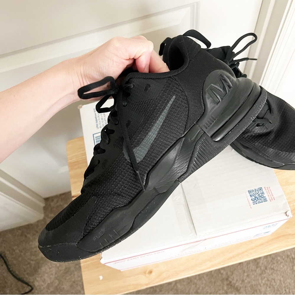 Nike Air Max Men's Black Athletic Sneakers 10 - Picture 4 of 16
